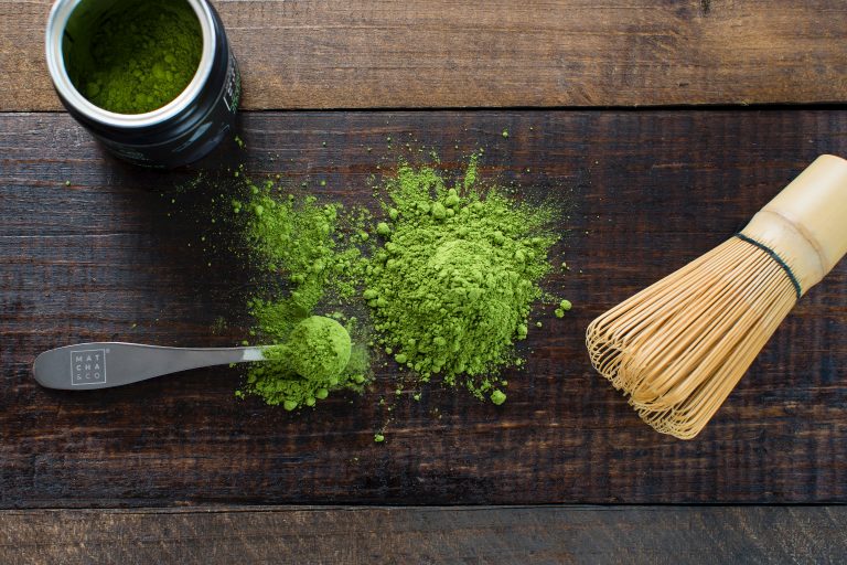 Scopri di più sull'articolo Il famoso tè verde in polvere: conosciamo il Matcha e le sue proprietà
